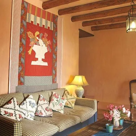 Sleeps 6 Pool Wifi 公寓