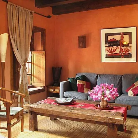 Sleeps 6 Pool Wifi 公寓