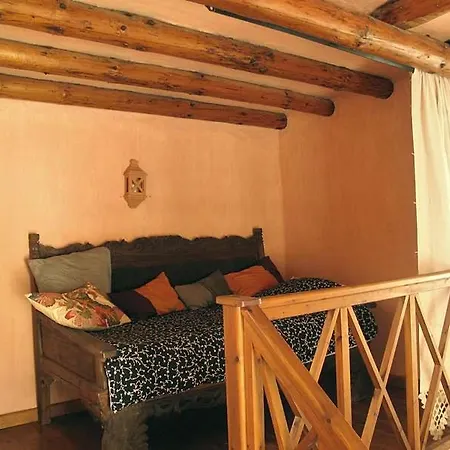 Sleeps 6 Pool Wifi 公寓